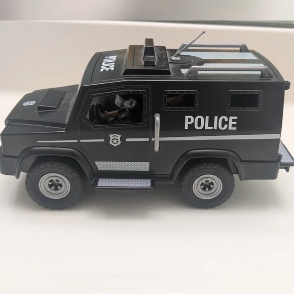 Playmobil/ Geobra Police Swat Vehicle Playset - Picture 4 of 10